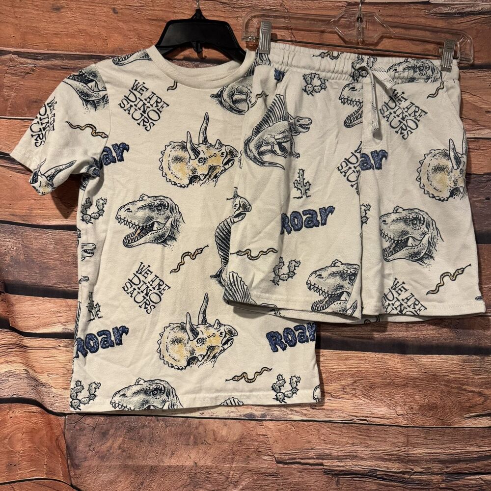 365 Kids Garanimals Boys Outfit Set Size 10 T-Shirt Shorts Roar Dinosaur Print